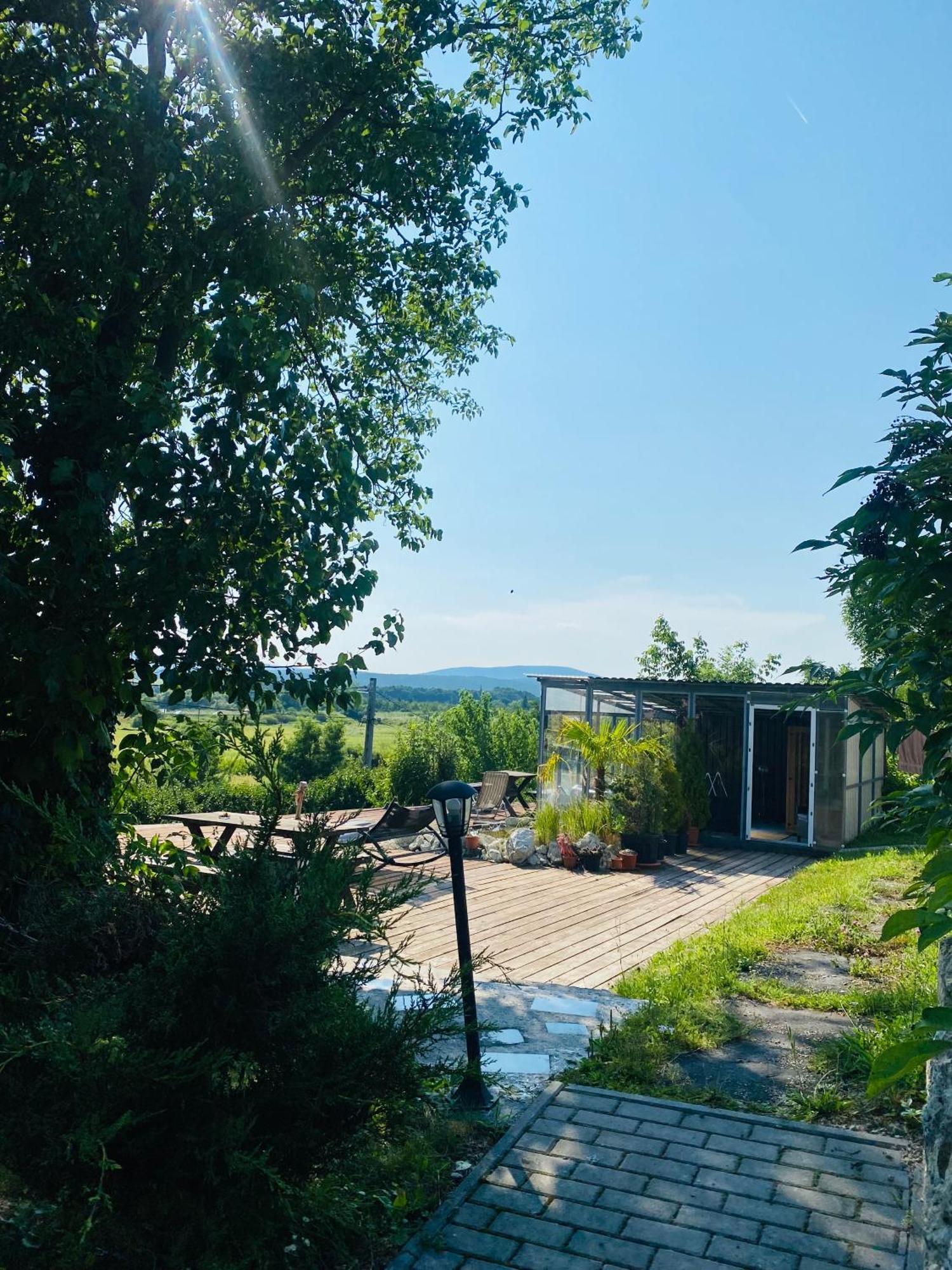 Chateau Vincze Satoraljaujhely Exterior photo